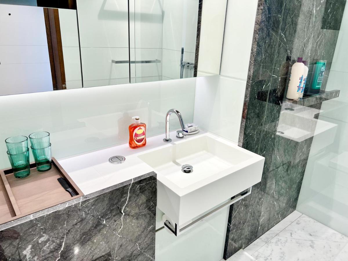 Deluxe Entire Studio Next To London Eye & Trafalgar Square 아파트 호텔 외부 사진